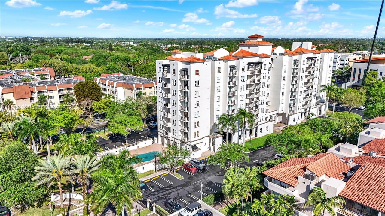 Vendido Recientemente: $479,000 (2 camas, 2 baños, 1145 Pies cuadrados)