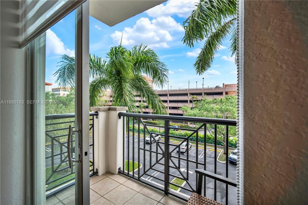 Balcony next to Dining Area