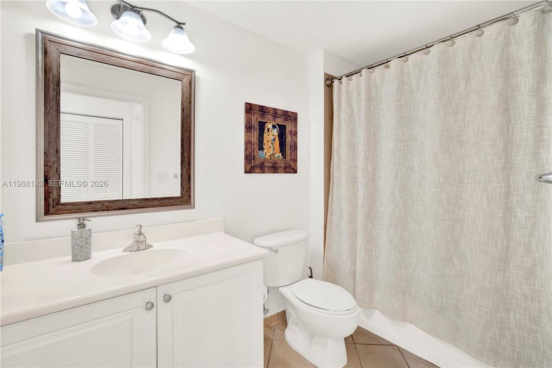 2nd Bathroom