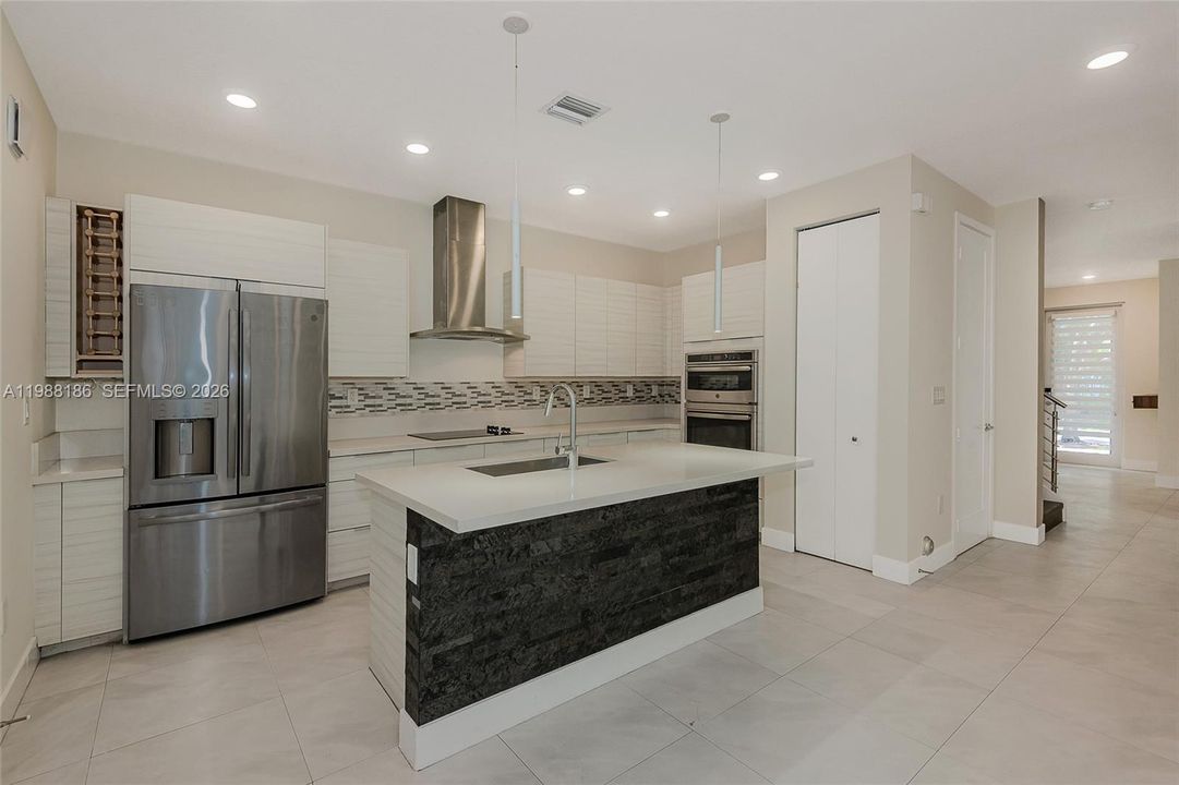 Entertainment Kitchen Area