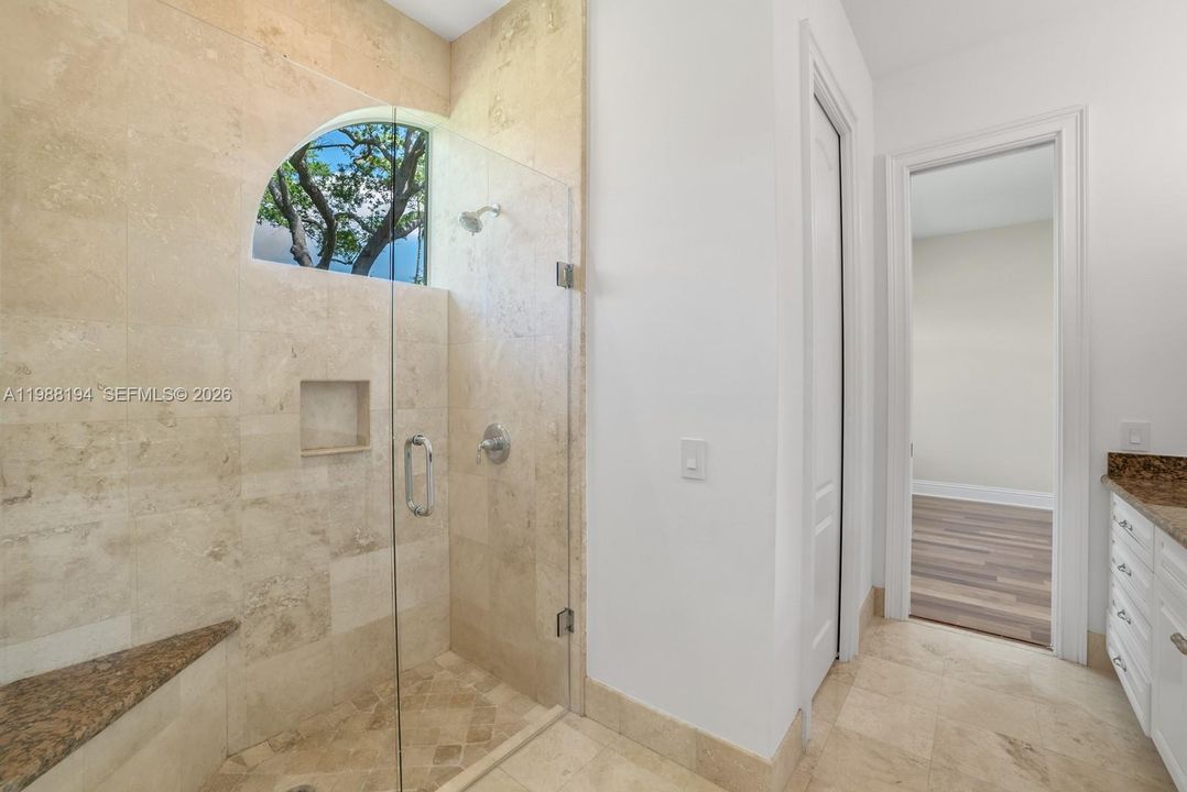 На продажу: $4,995,000 (6 спален, 6 ванн, 5972 Квадратных фут)