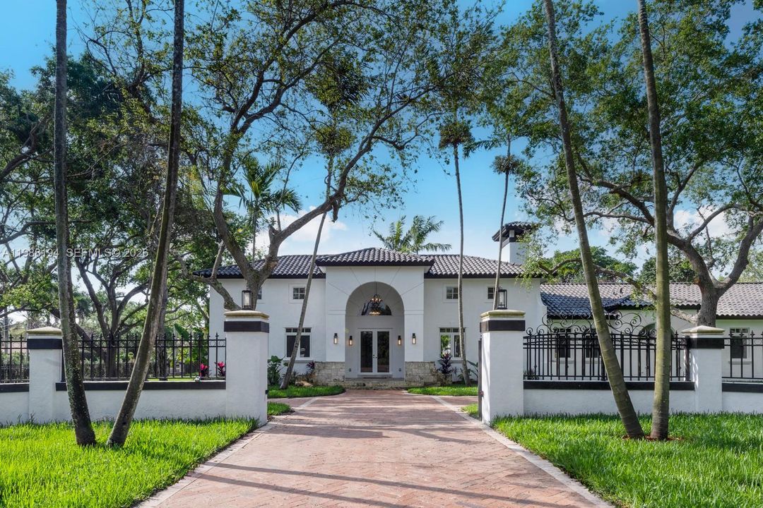 На продажу: $4,995,000 (6 спален, 6 ванн, 5972 Квадратных фут)