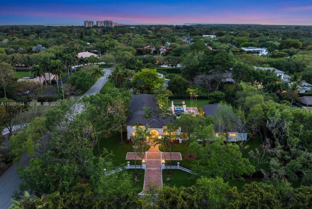 На продажу: $4,995,000 (6 спален, 6 ванн, 5972 Квадратных фут)