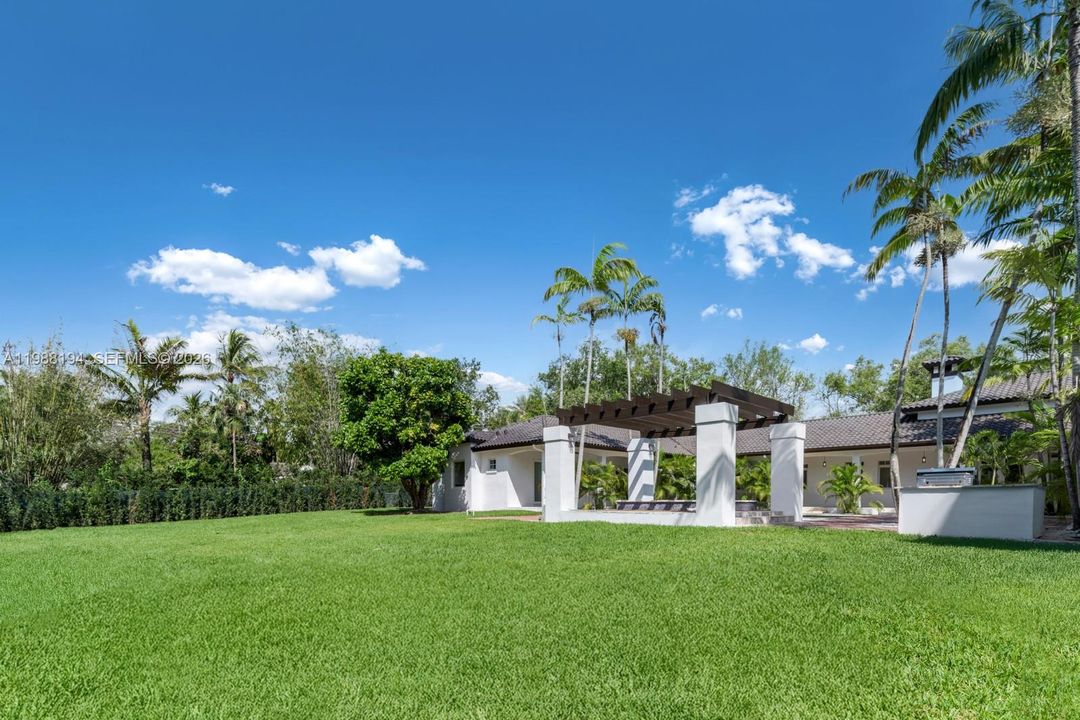 На продажу: $4,995,000 (6 спален, 6 ванн, 5972 Квадратных фут)
