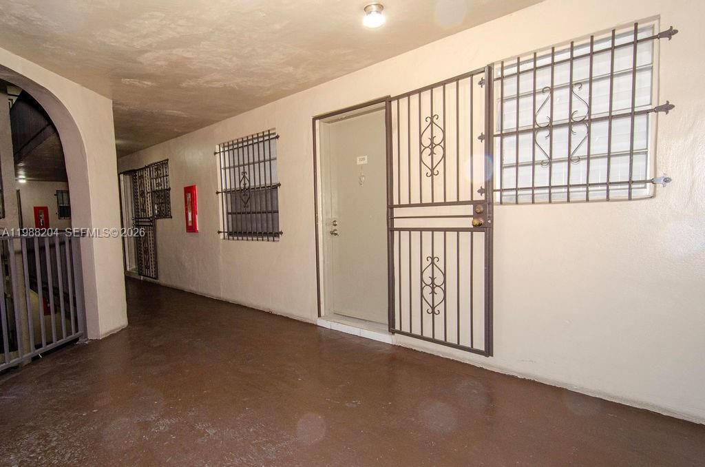 Activo con contrato: $1,700 (1 camas, 1 baños, 592 Pies cuadrados)