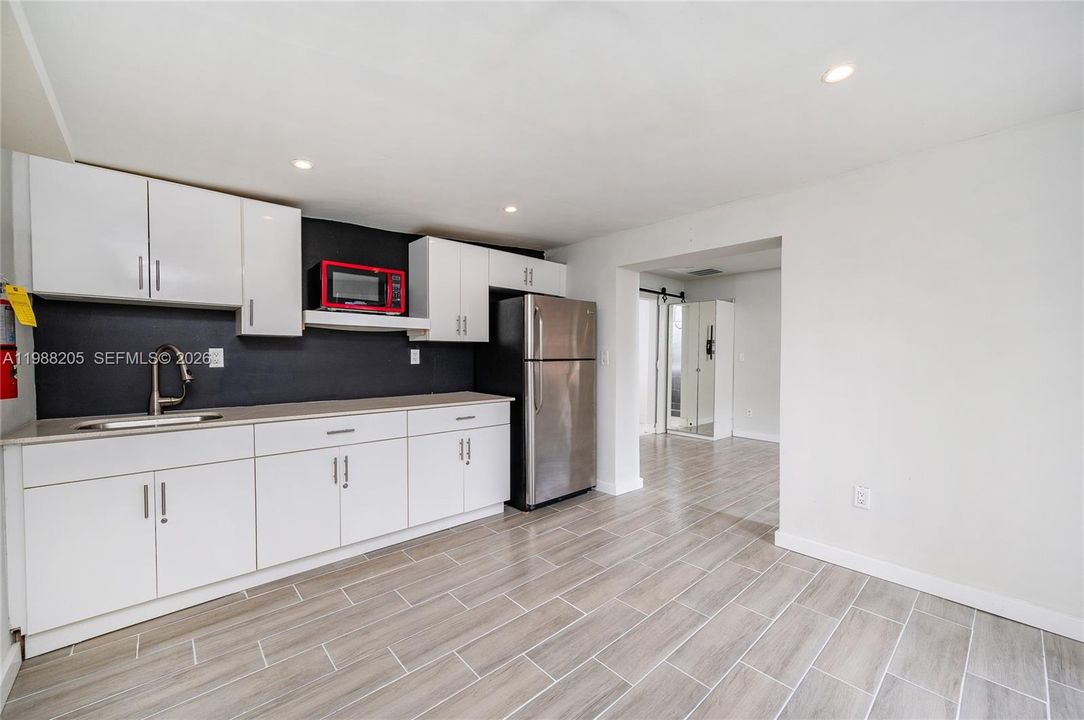 For Rent: $1,500 (1 beds, 1 baths, 550 Square Feet)