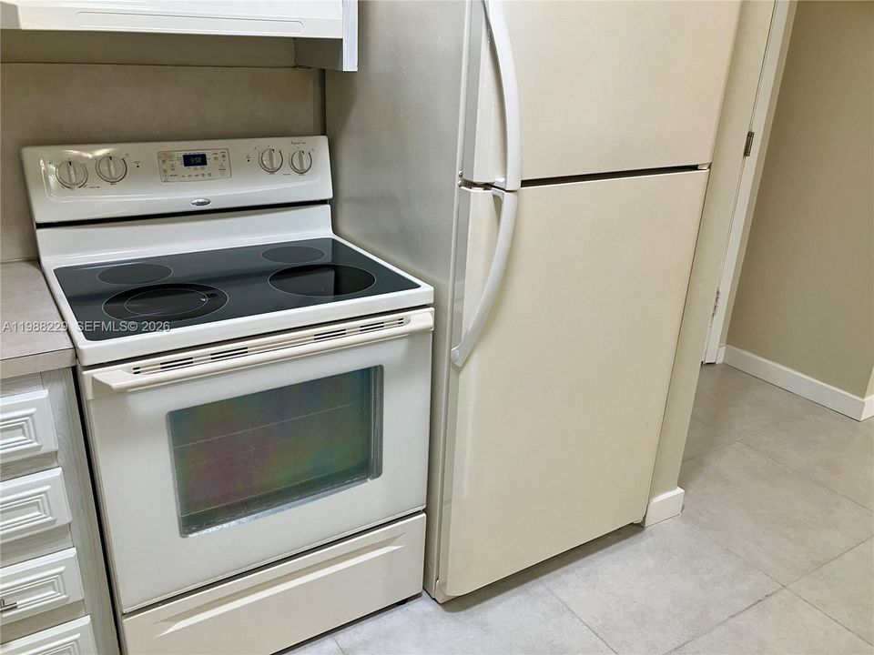 На продажу: $79,900 (1 спален, 1 ванн, 680 Квадратных фут)