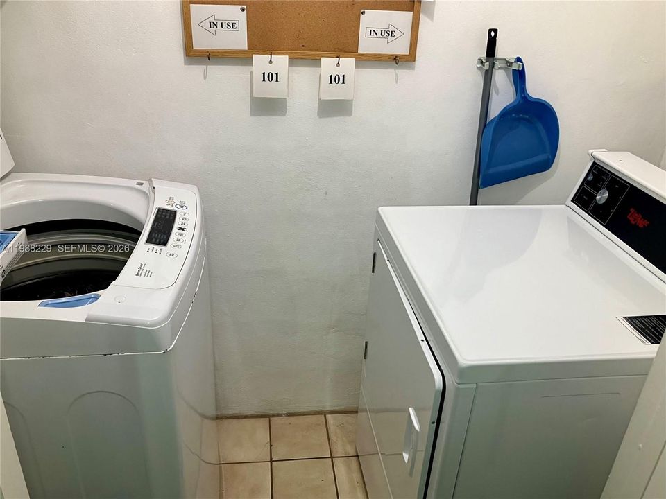 На продажу: $79,900 (1 спален, 1 ванн, 680 Квадратных фут)