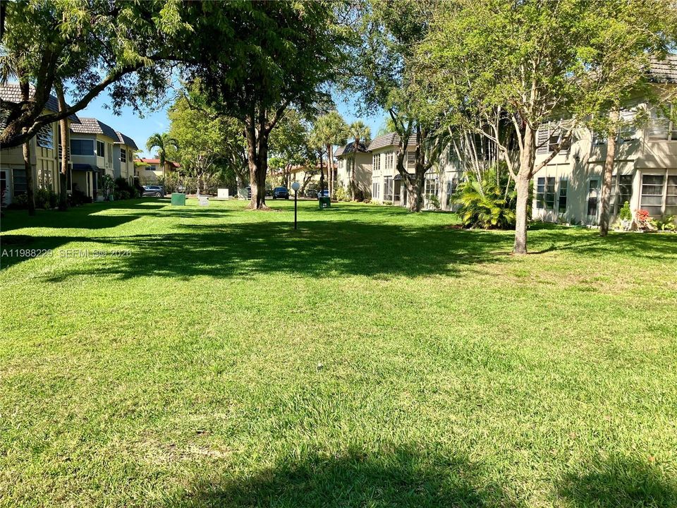 На продажу: $79,900 (1 спален, 1 ванн, 680 Квадратных фут)