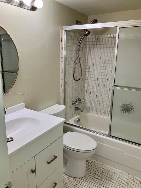 На продажу: $79,900 (1 спален, 1 ванн, 680 Квадратных фут)