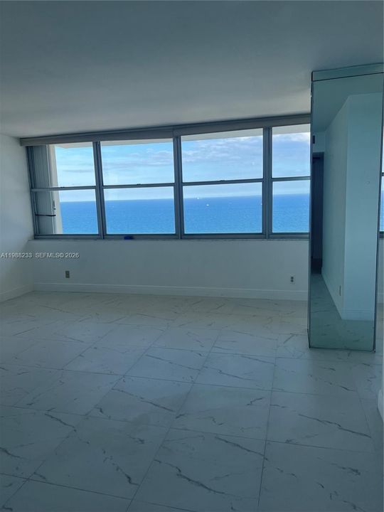 For Rent: $3,200 (2 beds, 2 baths, 1074 Square Feet)