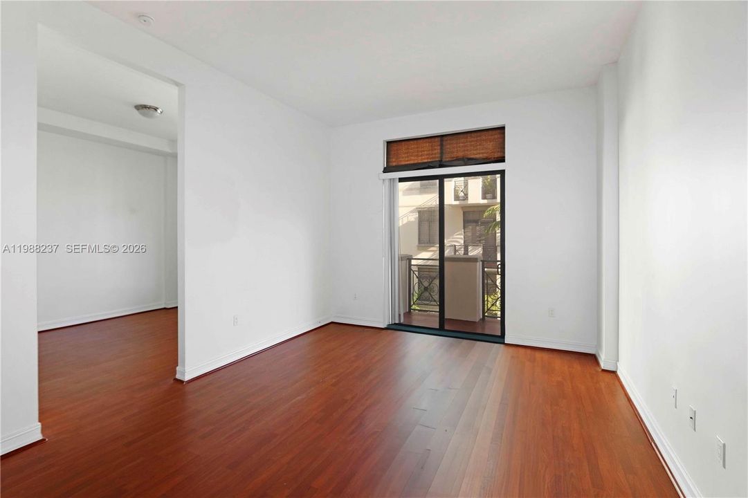 En Venta: $440,000 (1 camas, 1 baños, 697 Pies cuadrados)