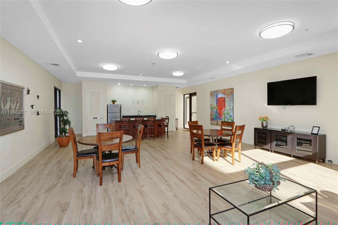 En Venta: $440,000 (1 camas, 1 baños, 697 Pies cuadrados)