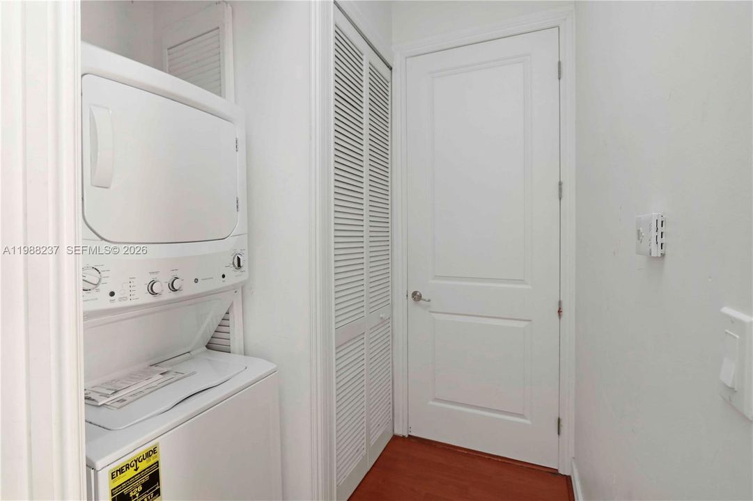 En Venta: $440,000 (1 camas, 1 baños, 697 Pies cuadrados)