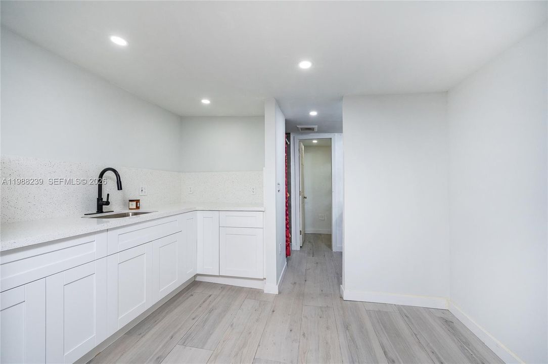 В аренду: $1,750 (1 спален, 1 ванн, 600 Квадратных фут)