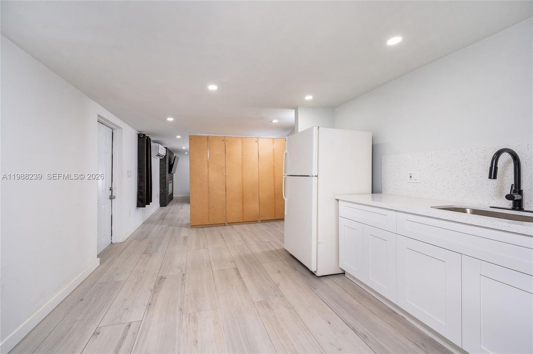 В аренду: $1,750 (1 спален, 1 ванн, 600 Квадратных фут)