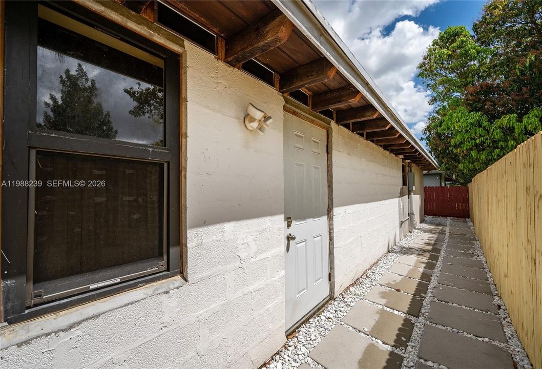 В аренду: $1,750 (1 спален, 1 ванн, 600 Квадратных фут)