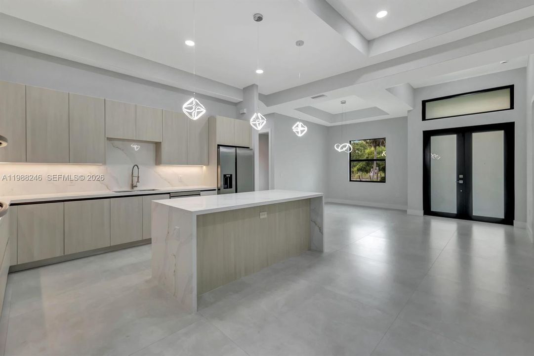 Vendido Recientemente: $600,000 (4 camas, 3 baños, 1774 Pies cuadrados)