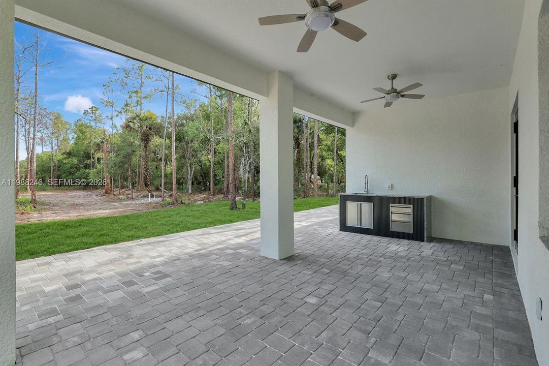Vendido Recientemente: $600,000 (4 camas, 3 baños, 1774 Pies cuadrados)