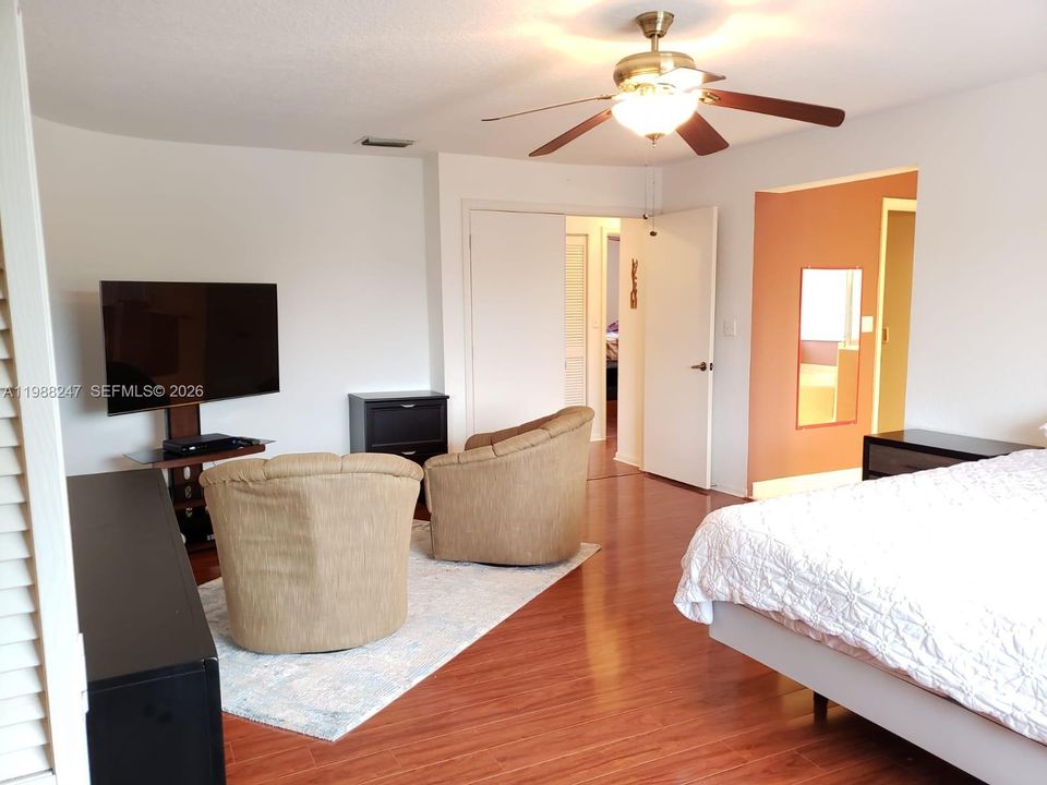Active With Contract: $5,200 (4 beds, 3 baths, 3099 Square Feet)