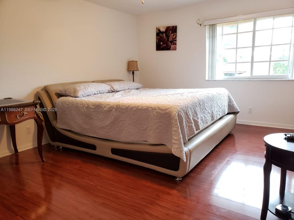 Active With Contract: $5,200 (4 beds, 3 baths, 3099 Square Feet)