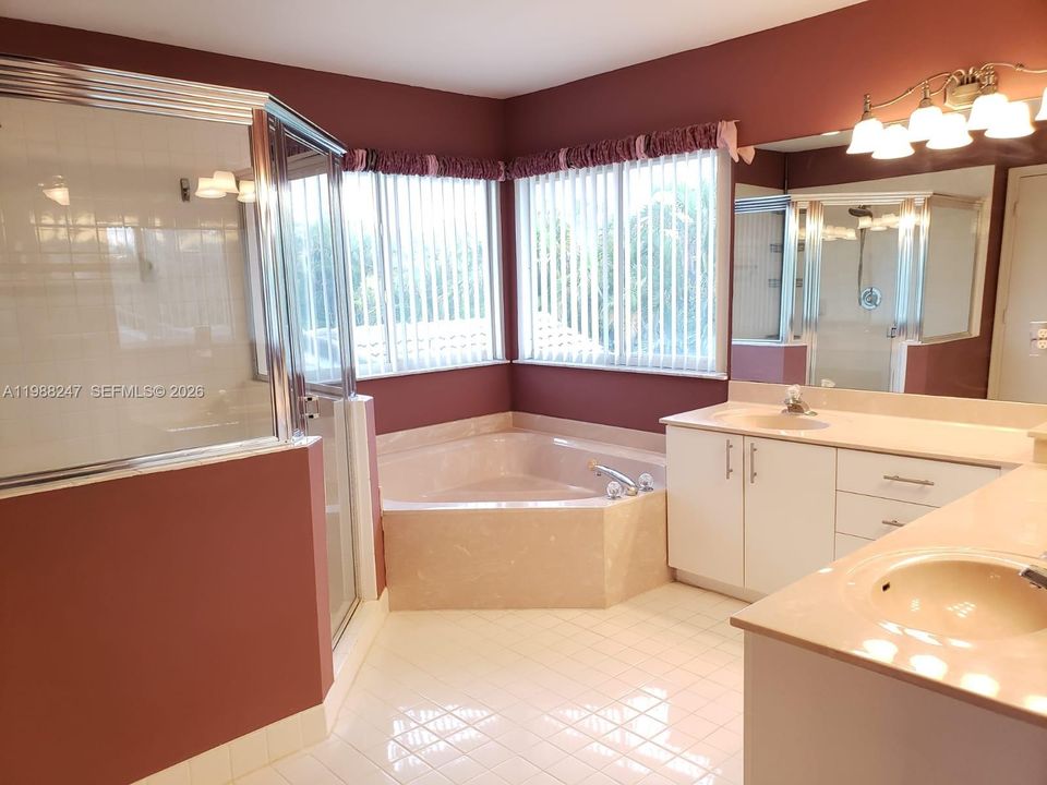 Active With Contract: $5,200 (4 beds, 3 baths, 3099 Square Feet)