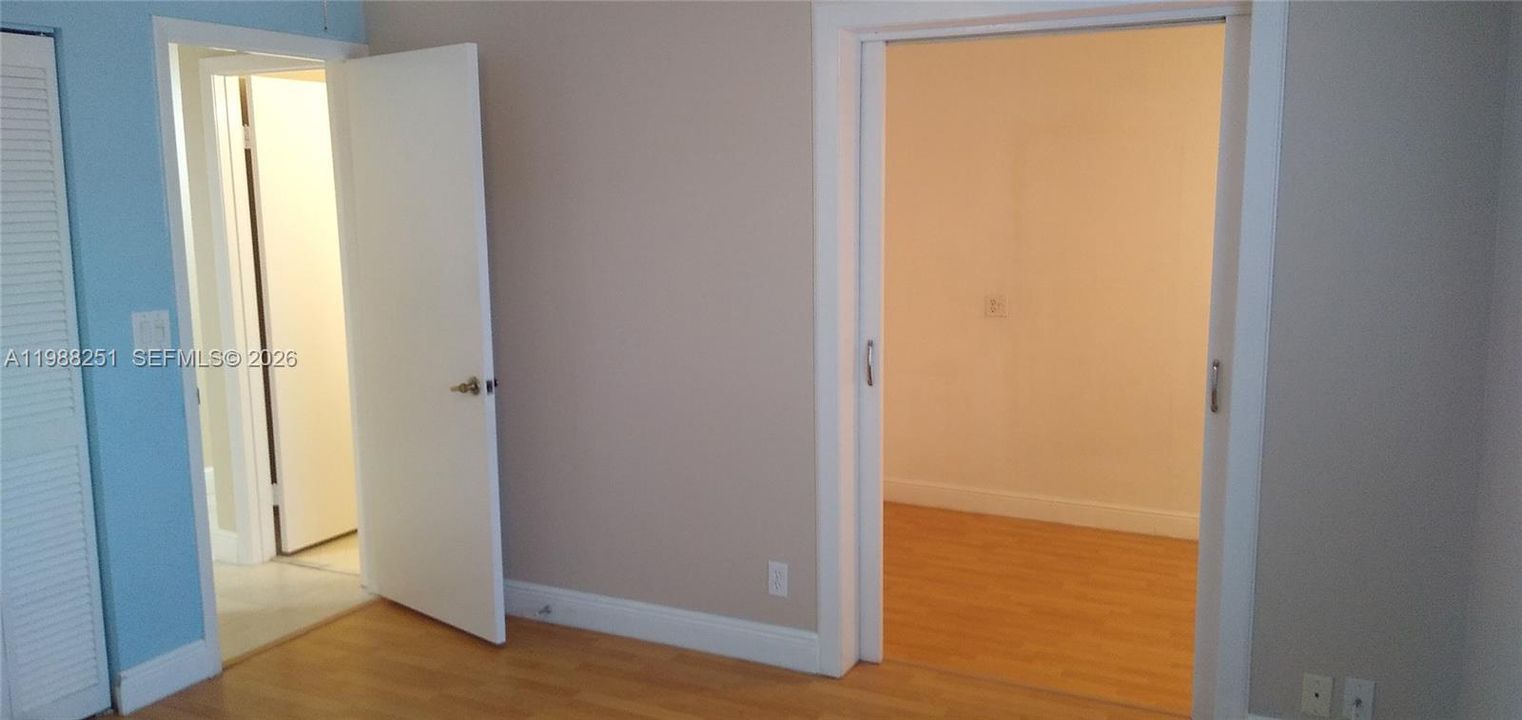 Recientemente alquilado: $4,500 (4 camas, 3 baños, 2981 Pies cuadrados)