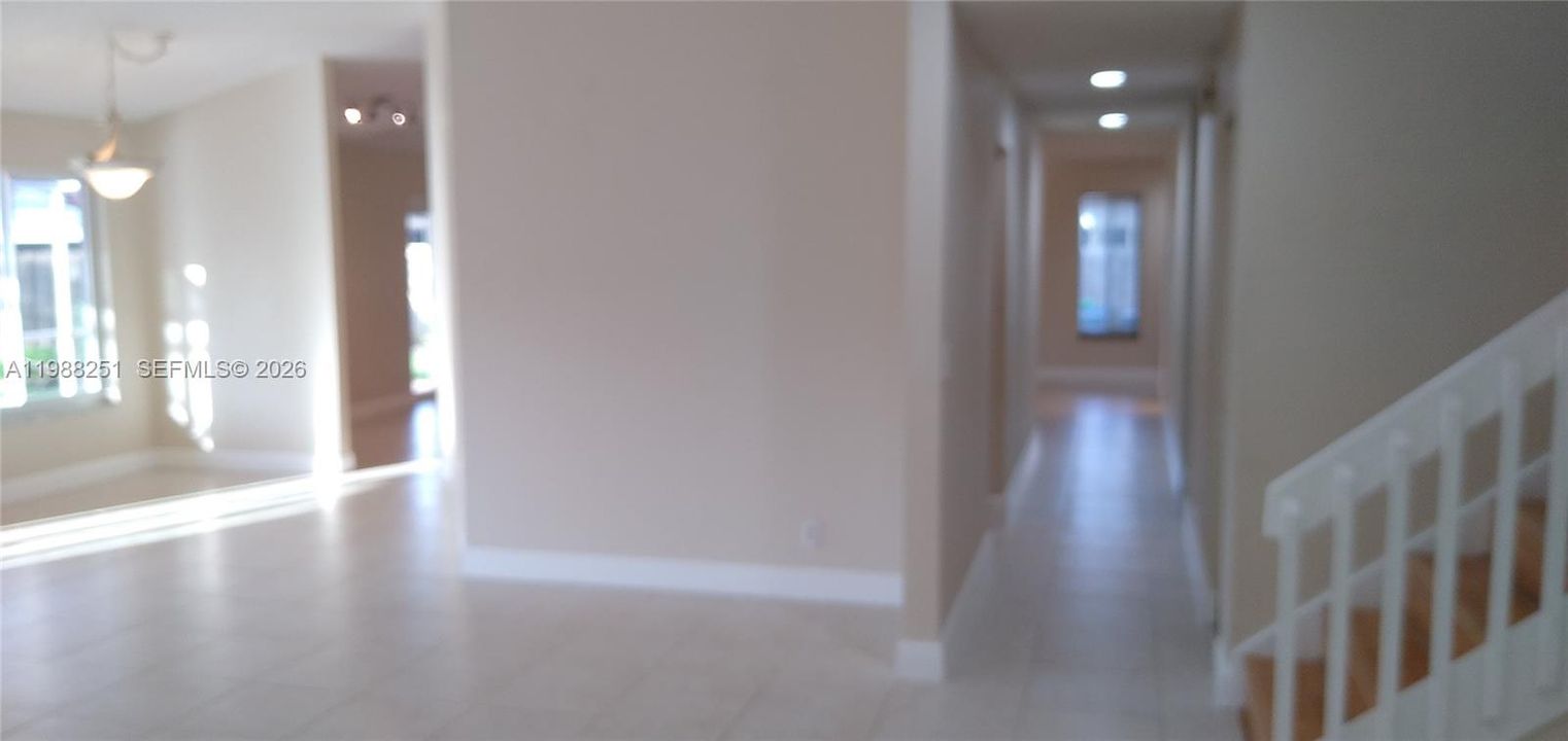Recientemente alquilado: $4,500 (4 camas, 3 baños, 2981 Pies cuadrados)