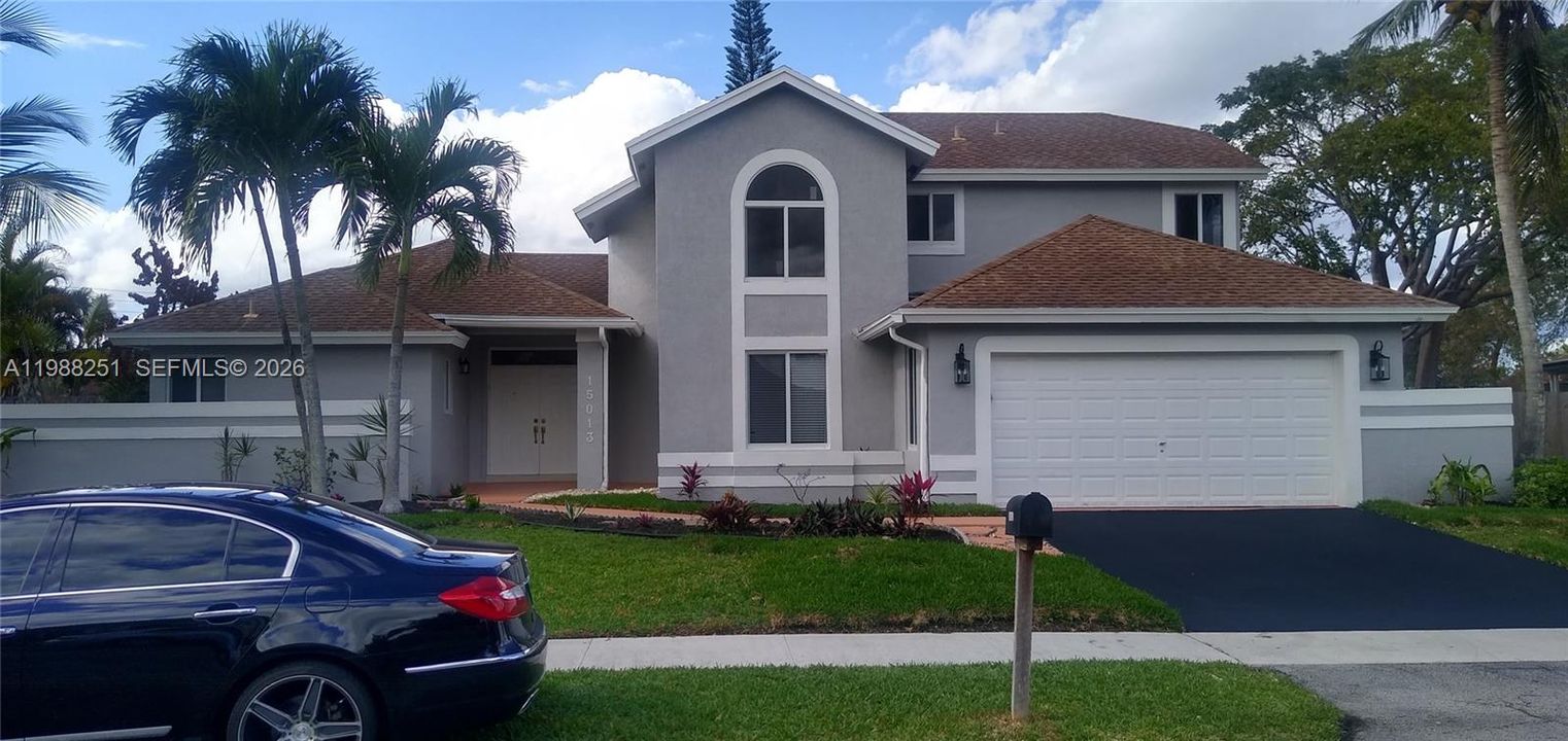 Recientemente alquilado: $4,500 (4 camas, 3 baños, 2981 Pies cuadrados)