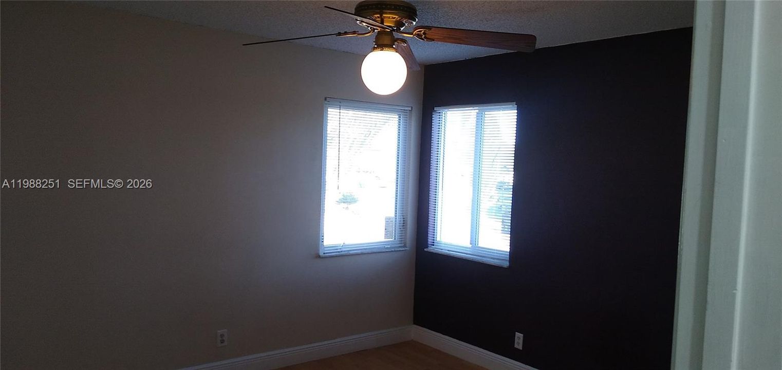 Recientemente alquilado: $4,500 (4 camas, 3 baños, 2981 Pies cuadrados)