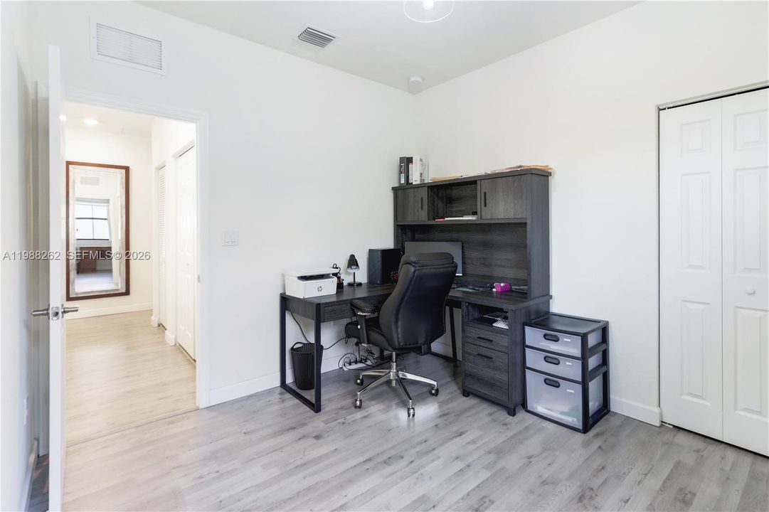 На продажу: $585,000 (4 спален, 3 ванн, 1781 Квадратных фут)