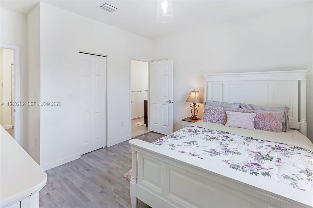 На продажу: $585,000 (4 спален, 3 ванн, 1781 Квадратных фут)