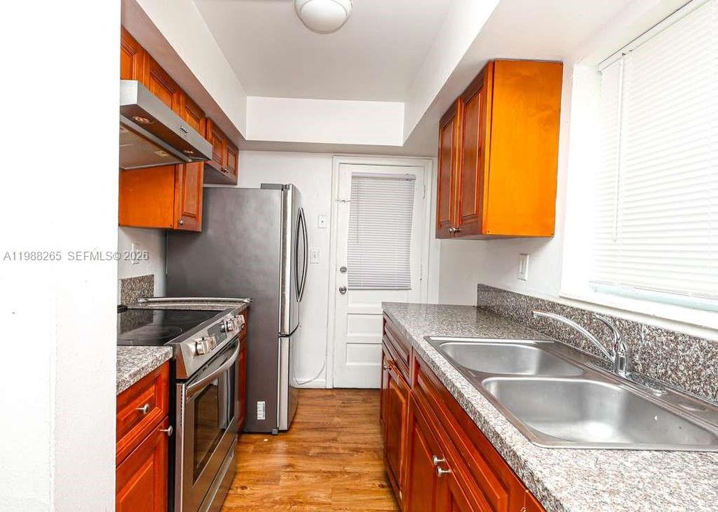 На продажу: $1,599,900 (0 спален, 0 ванн, 3632 Квадратных фут)