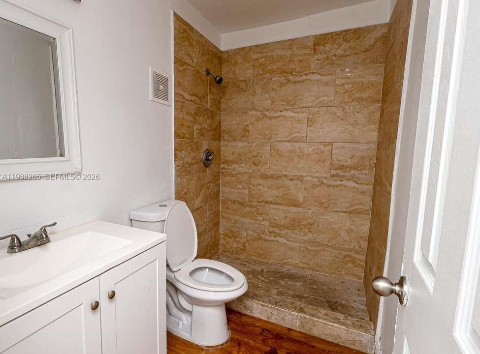 На продажу: $1,599,900 (0 спален, 0 ванн, 3632 Квадратных фут)