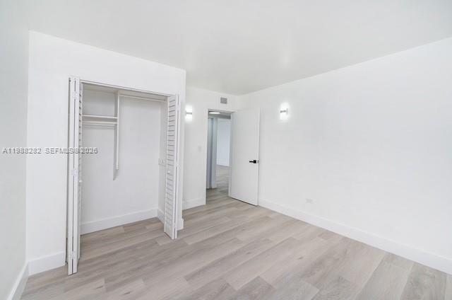 Под контрактом: $1,950 (2 спален, 1 ванн, 765 Квадратных фут)