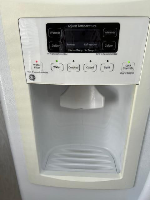 Ref Dispenser