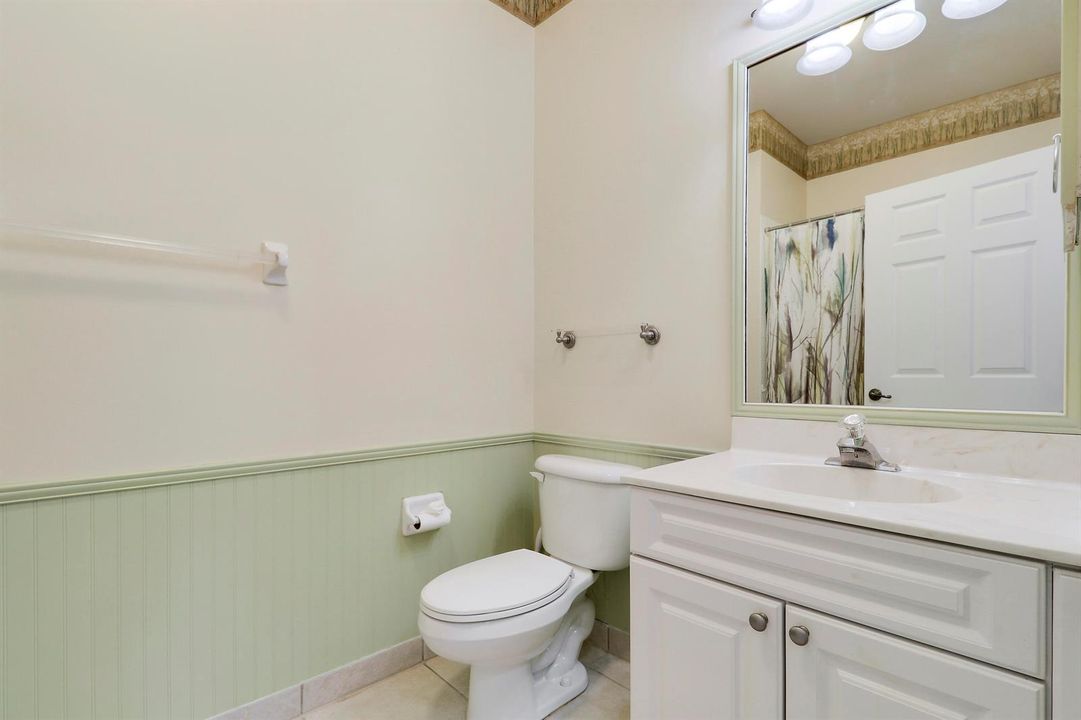 2nd Bathroom