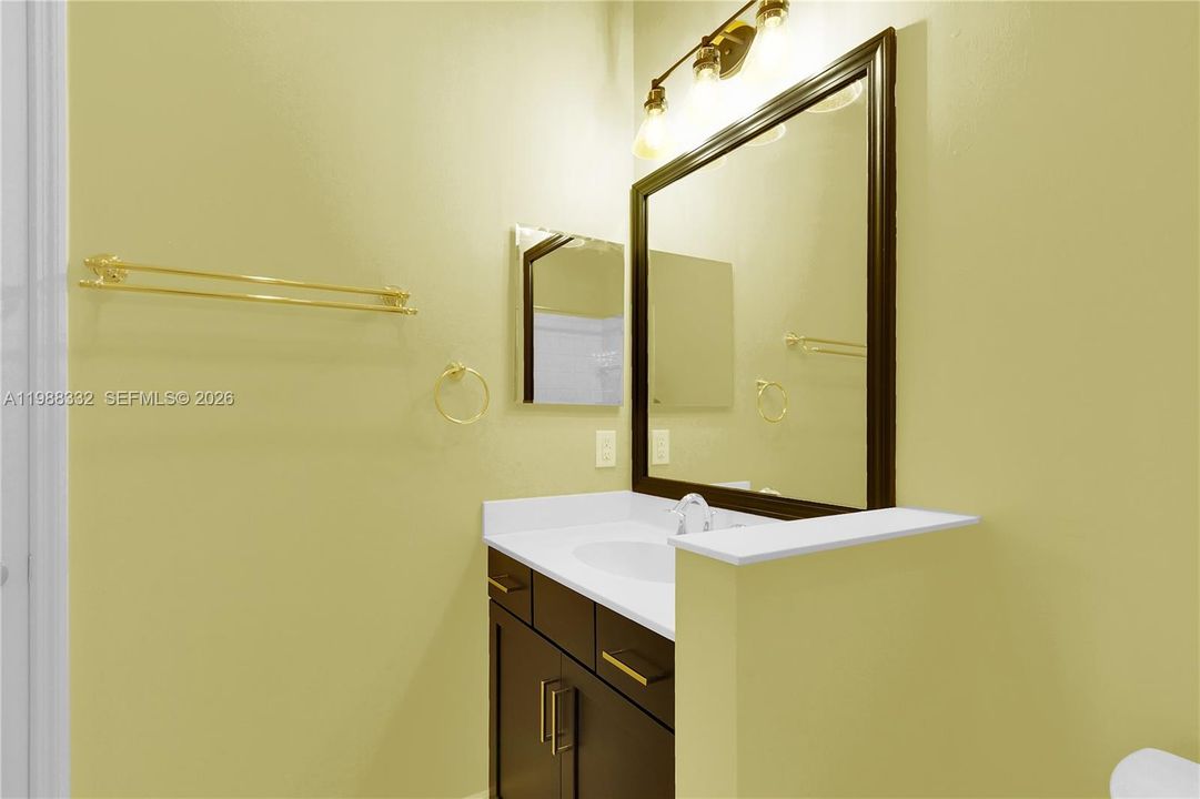 For Sale: $369,900 (3 beds, 2 baths, 1525 Square Feet)