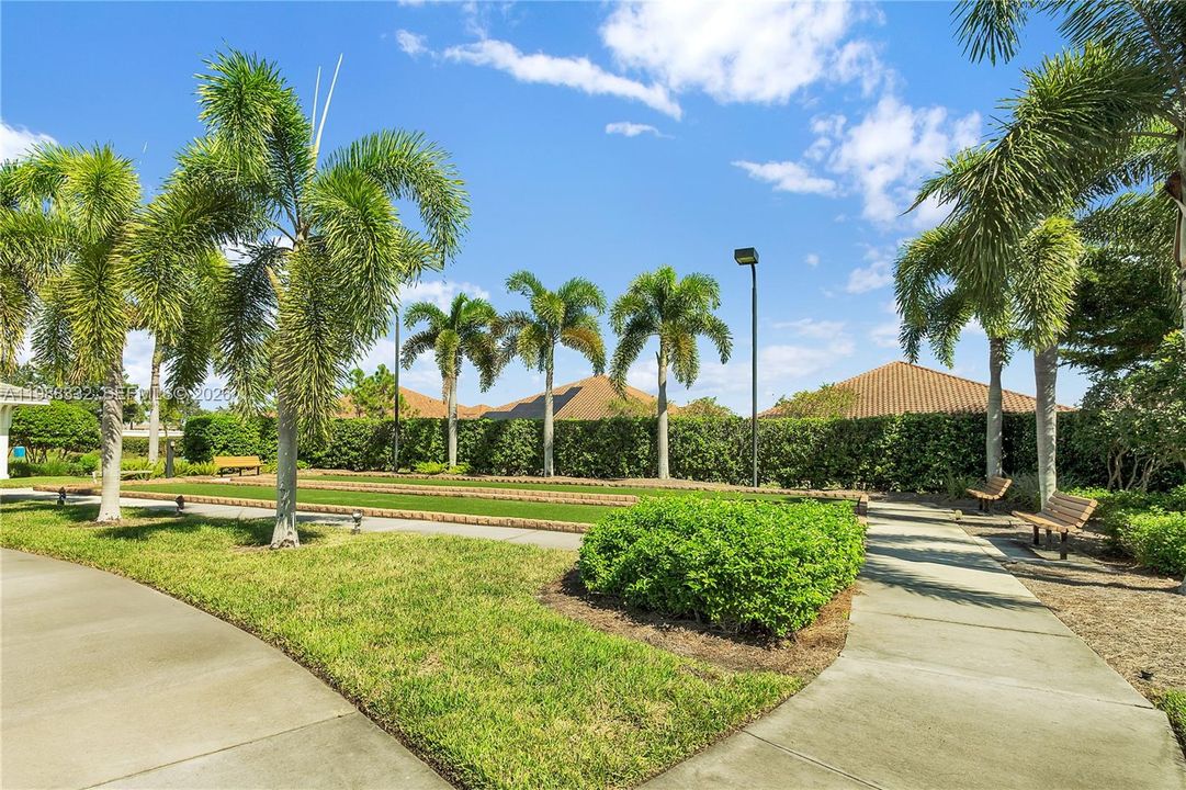 For Sale: $369,900 (3 beds, 2 baths, 1525 Square Feet)