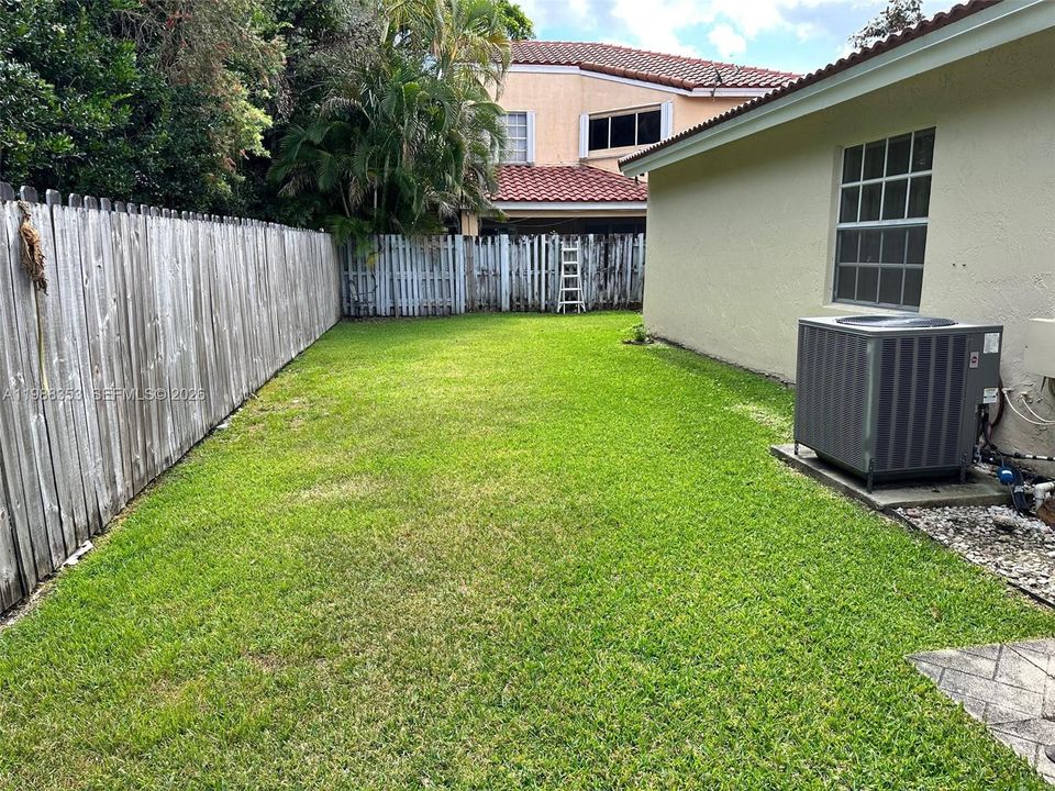 Recently Rented: $3,400 (3 beds, 2 baths, 1296 Square Feet)