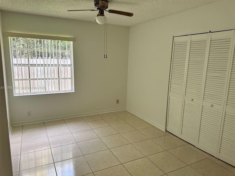 Recently Rented: $3,400 (3 beds, 2 baths, 1296 Square Feet)