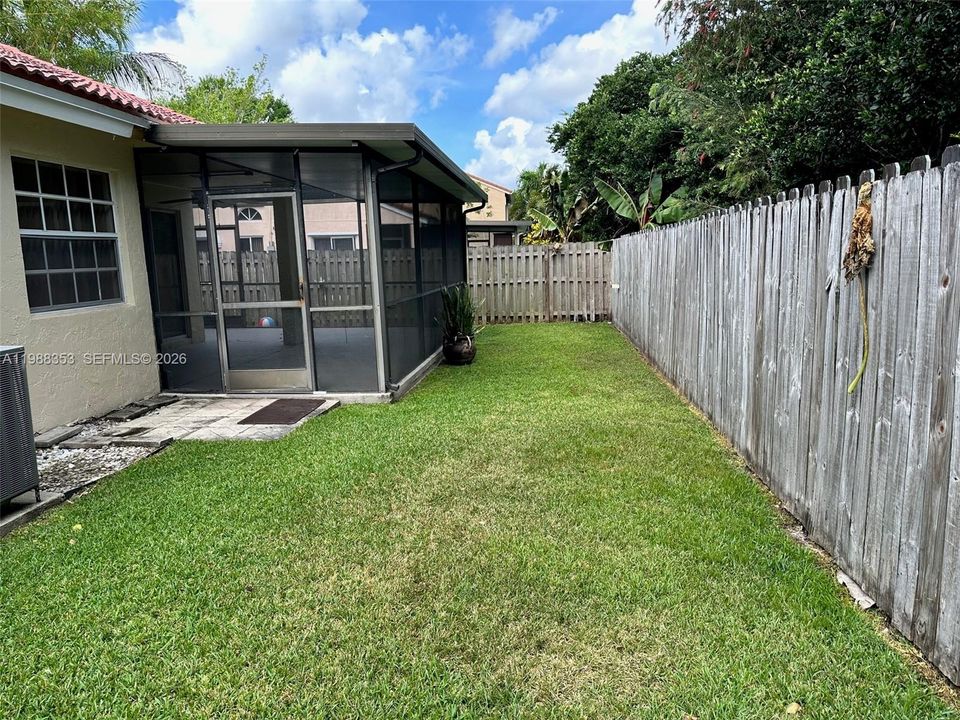 Recently Rented: $3,400 (3 beds, 2 baths, 1296 Square Feet)