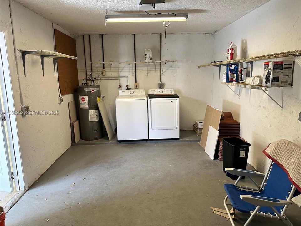 Recently Rented: $3,400 (3 beds, 2 baths, 1296 Square Feet)