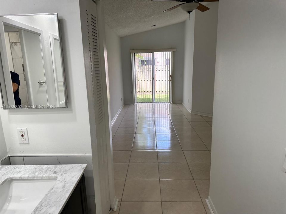Recently Rented: $3,400 (3 beds, 2 baths, 1296 Square Feet)