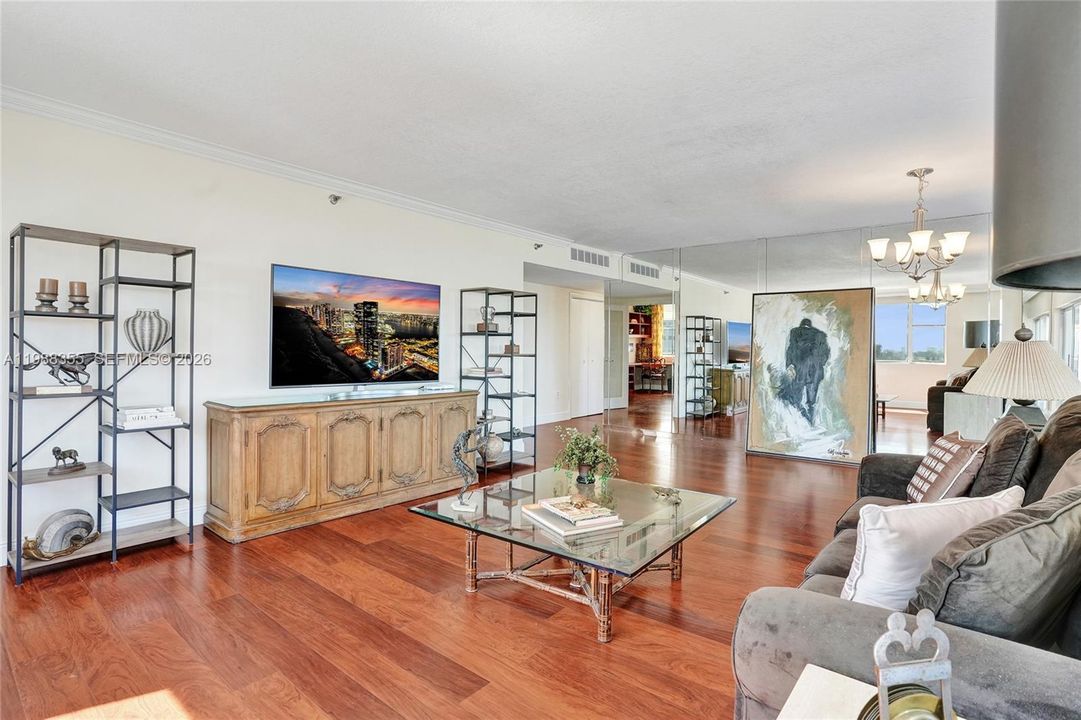 Active With Contract: $225,000 (2 beds, 2 baths, 1344 Square Feet)