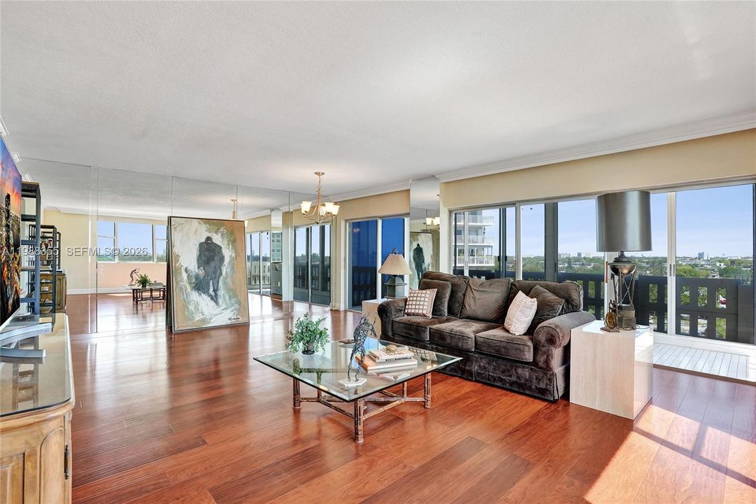 Active With Contract: $225,000 (2 beds, 2 baths, 1344 Square Feet)