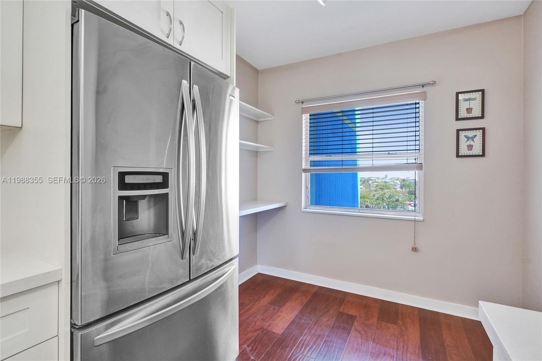 Active With Contract: $225,000 (2 beds, 2 baths, 1344 Square Feet)