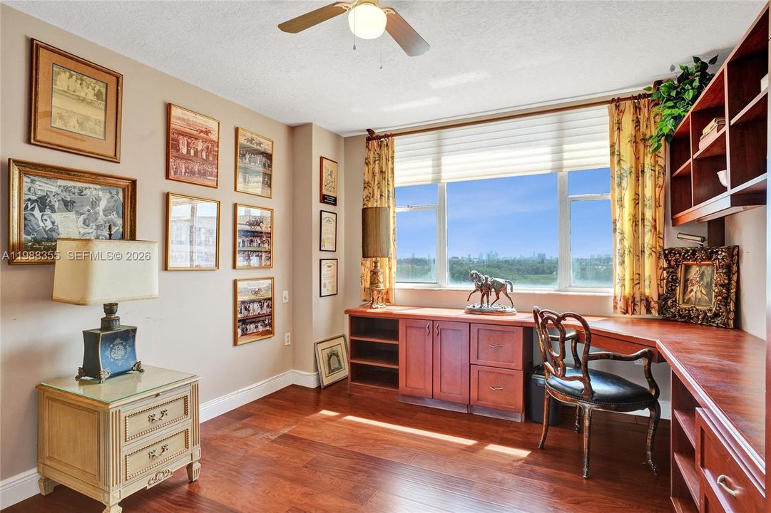 Active With Contract: $225,000 (2 beds, 2 baths, 1344 Square Feet)