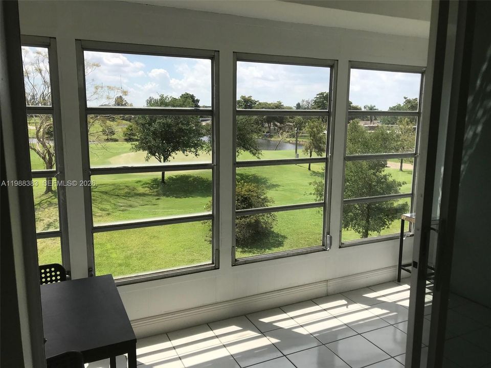 En Venta: $189,000 (1 camas, 1 baños, 727 Pies cuadrados)