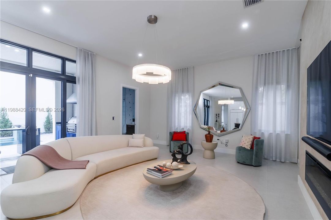 Vendido Recientemente: $1,850,000 (4 camas, 4 baños, 3714 Pies cuadrados)